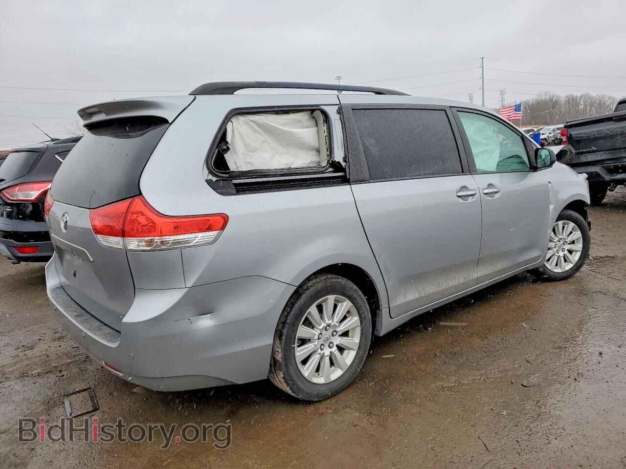 2011 TOYOTA All Models - VIN: 5TDDK3DC6BS022859 - Фото 3