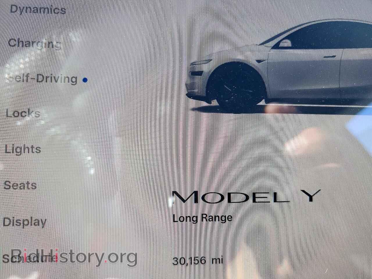 2026 Tesla MODEL Y (VIN 7SAYGDED9TF550243) — фото 9 из 15