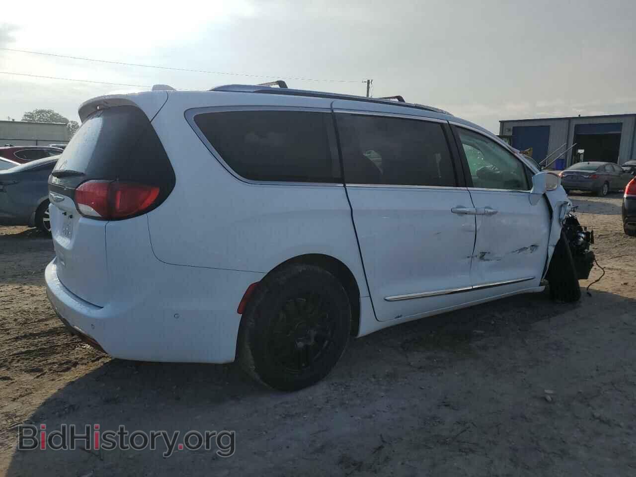 2017 CHRYSLER PACIFICA - VIN: 2C4RC1EG6HR647983 - Фото 3