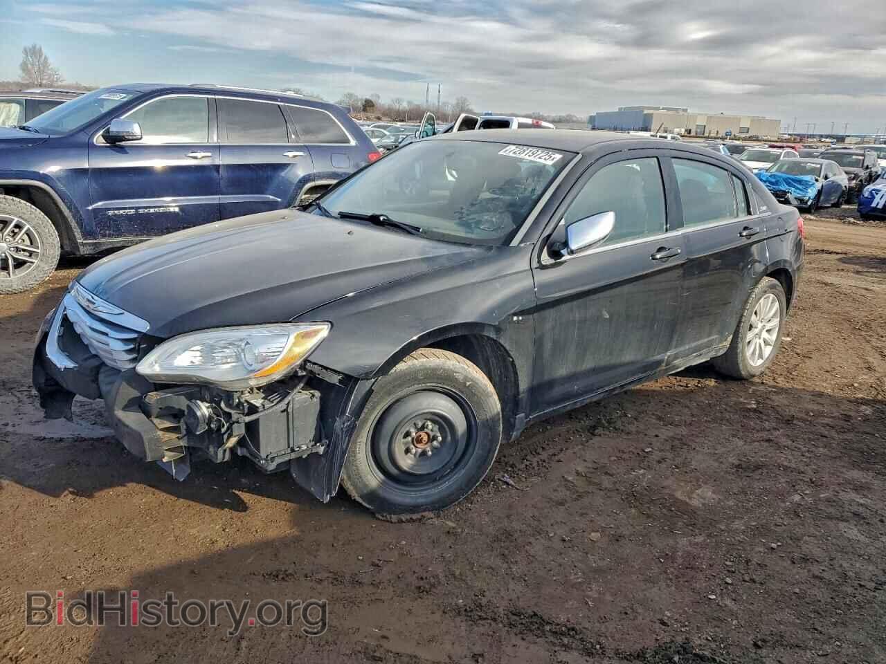 Photo 1C3BC1FB9BN562097 - CHRYSLER 200 2011