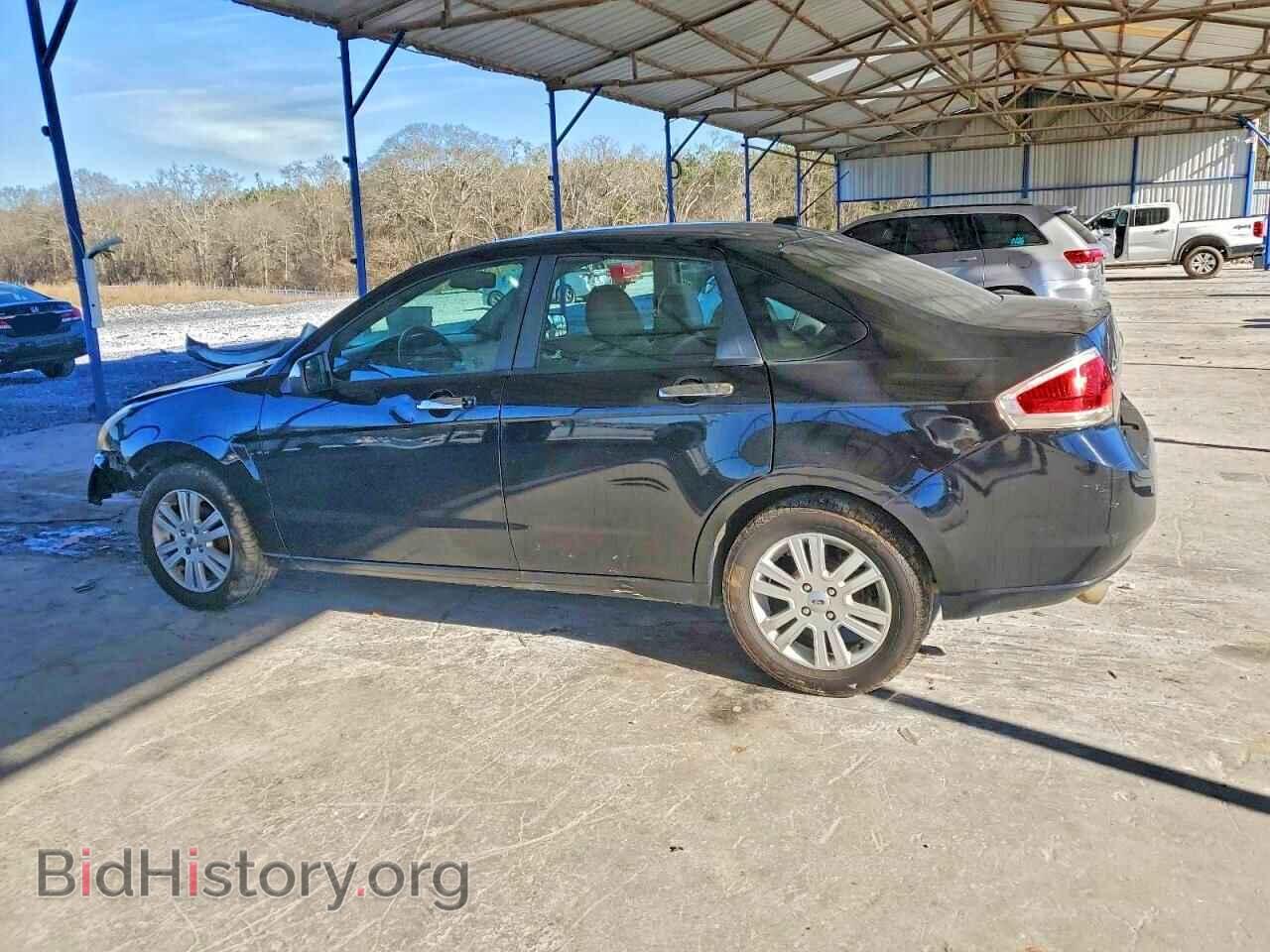 2011 FORD FOCUS - VIN: 1FAHP3HN8BW105391 - Photo 2