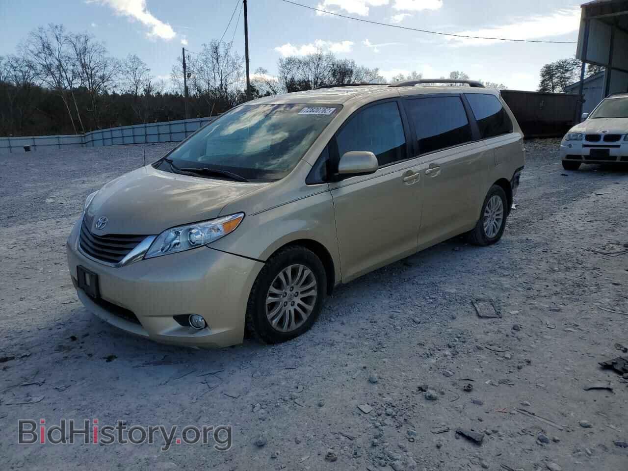 Photo 5TDYK3DC5DS355588 - TOYOTA SIENNA 2013