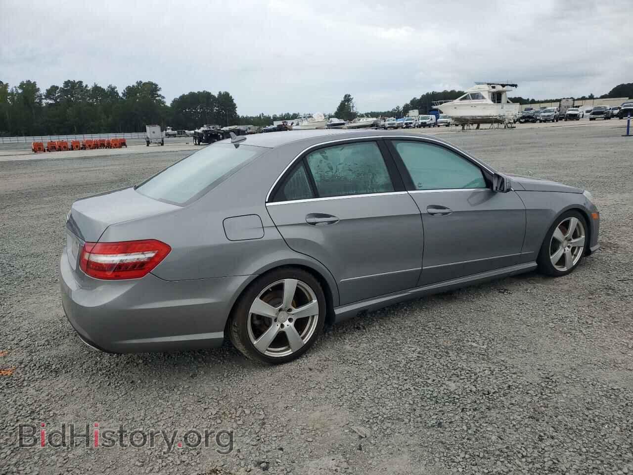 2011 MERCEDES-BENZ E-CLASS - VIN: WDDHF5GB1BA391054 - Фото 3