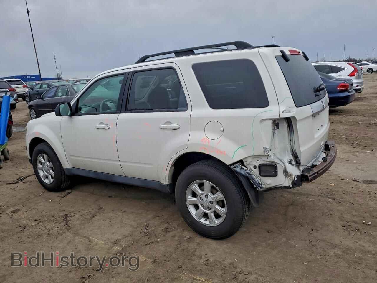 2011 MAZDA TRIBUTE - VIN: 4F2CY9C78BKM05842 - Фото 2