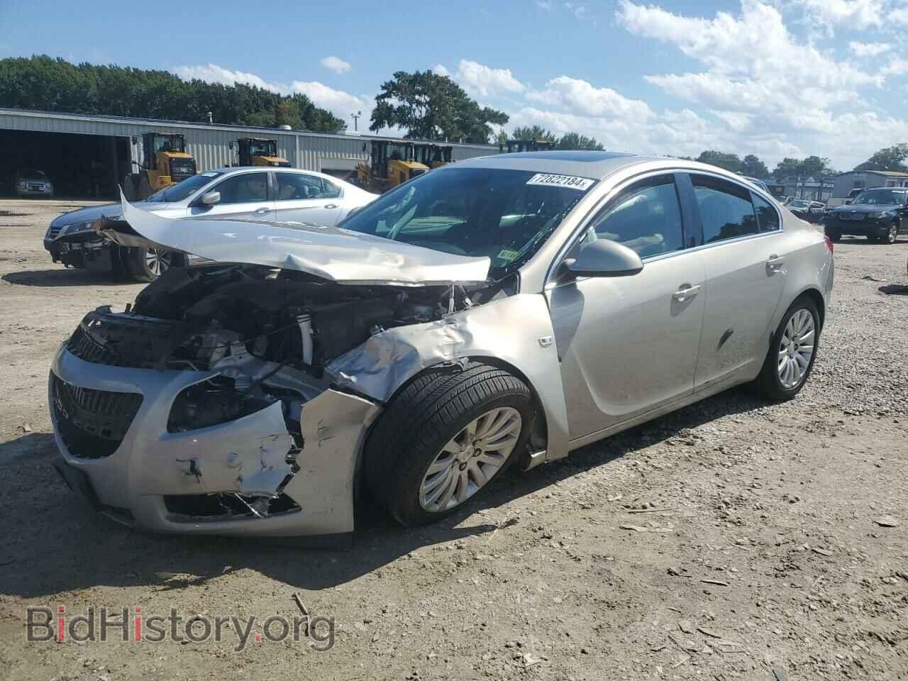 Photo W04GS5EC9B1009666 - BUICK REGAL 2011
