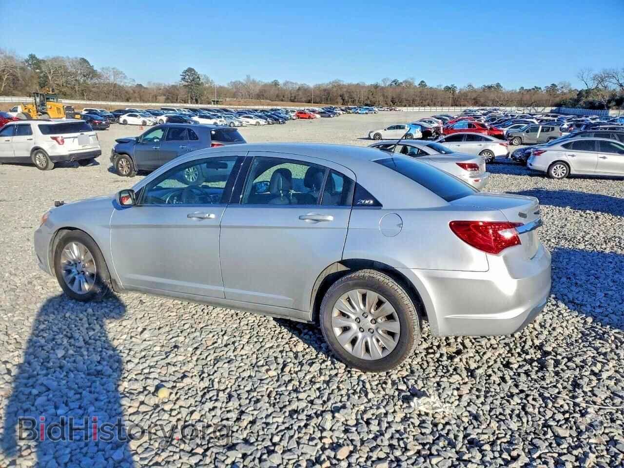 2012 CHRYSLER 200 - VIN: 1C3CCBAB2CN223250 - Фото 2