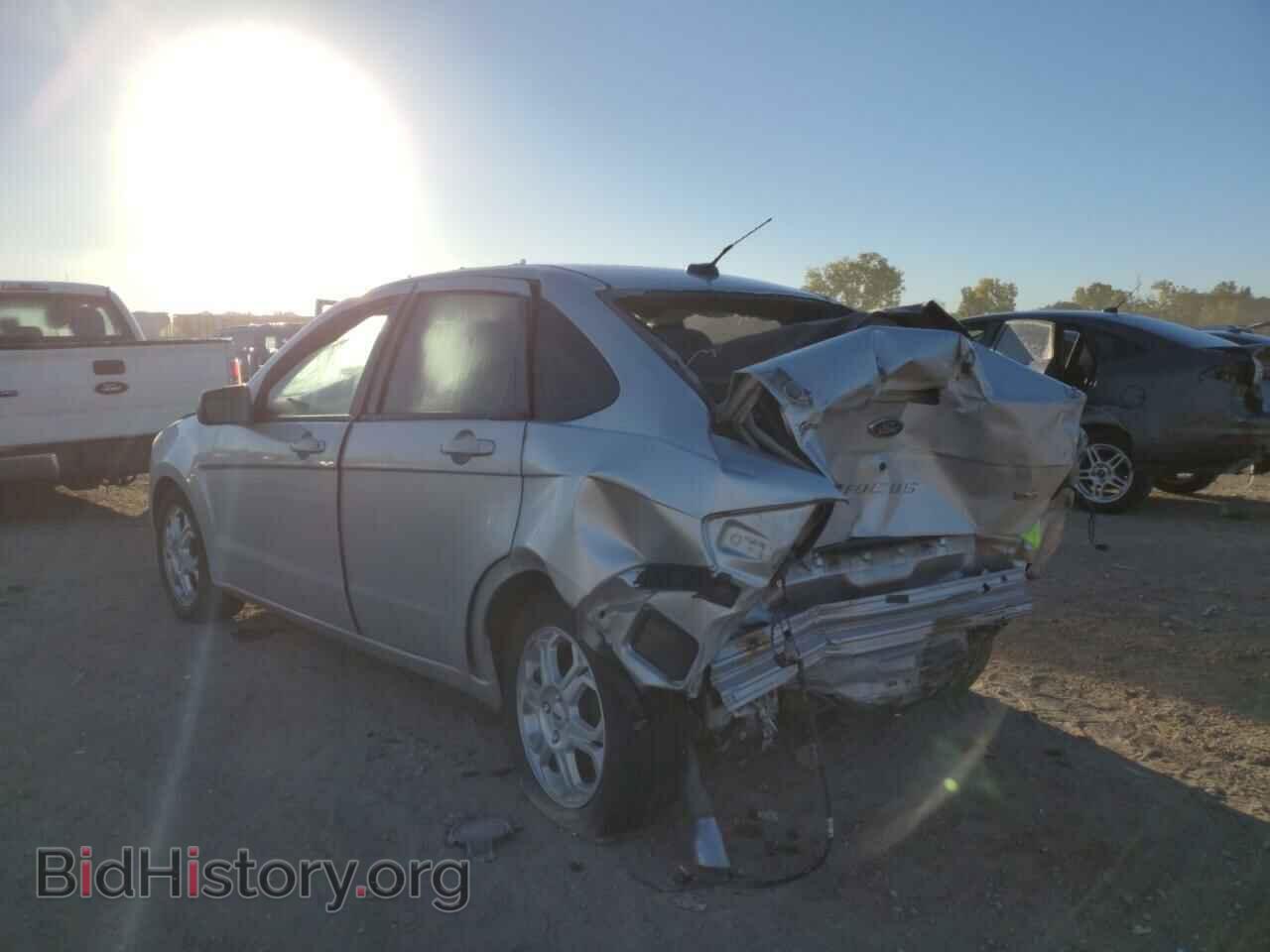 2009 FORD FOCUS - VIN: 1FAHP36N59W246352 - Фото 2