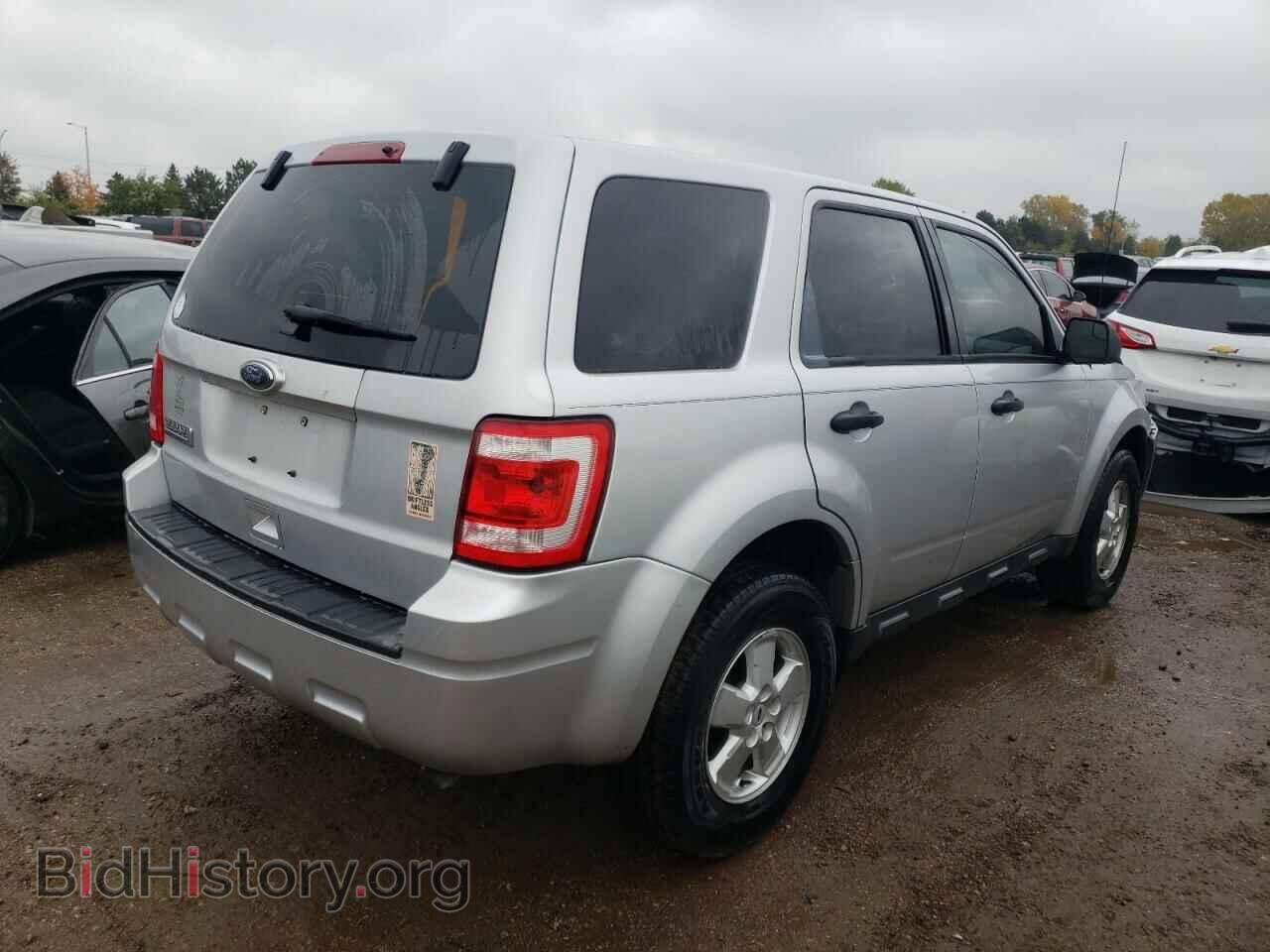 2010 FORD ESCAPE - VIN: 1FMCU0C73AKB27644 - Фото 3