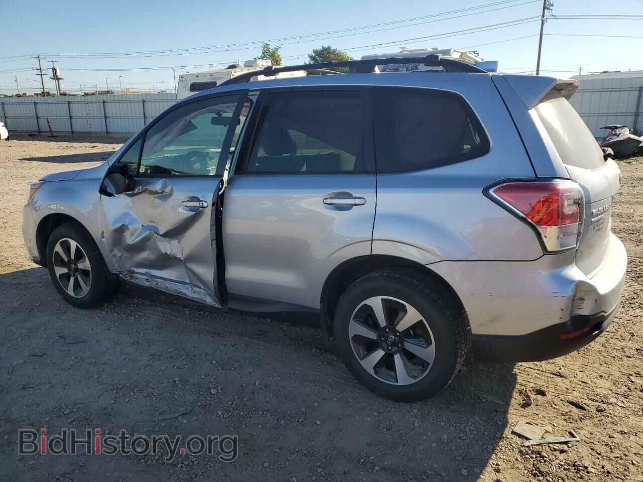 2017 SUBARU FORESTER - VIN: JF2SJAEC4HH803634 - Фото 2