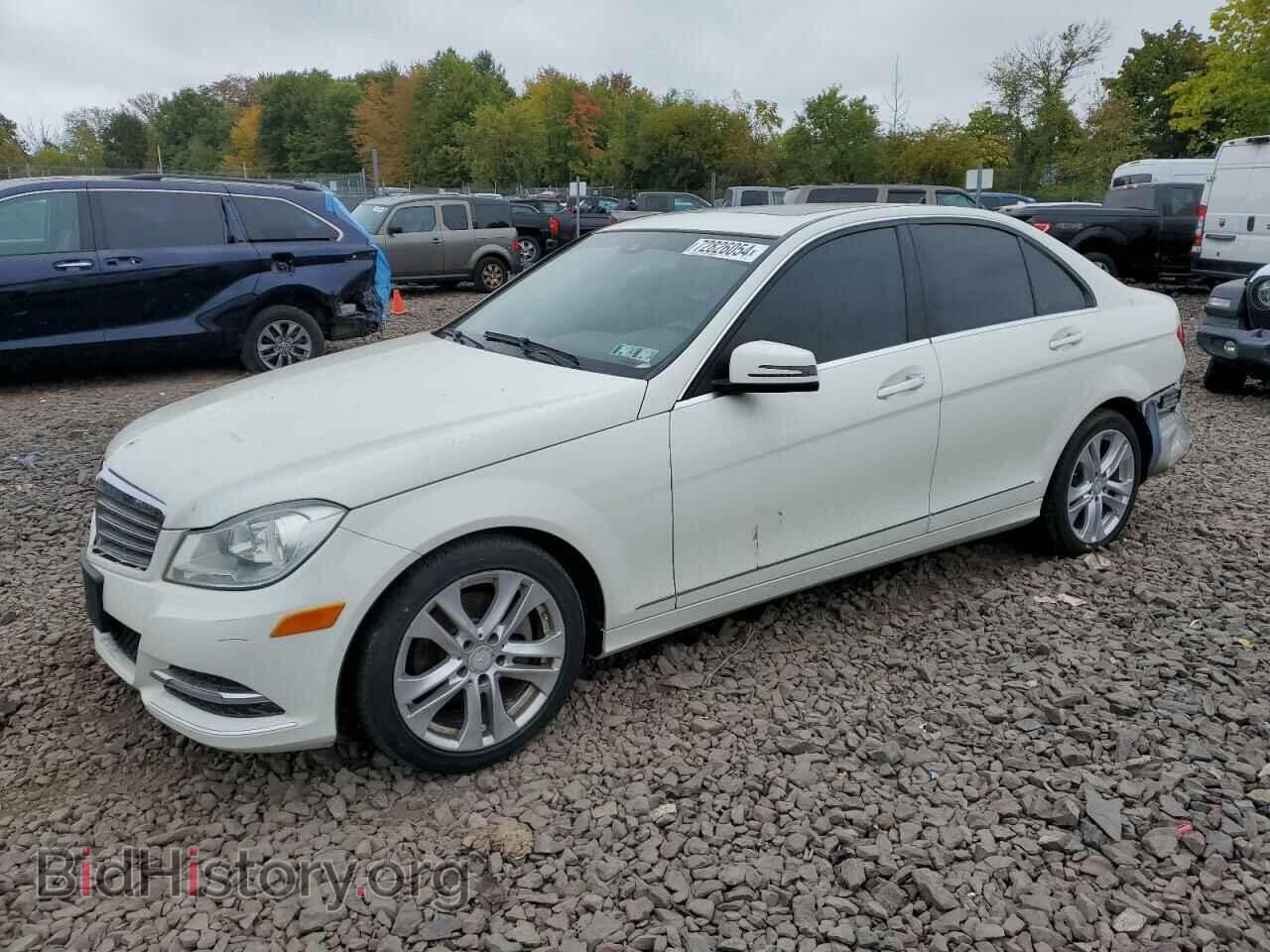 Фотография WDDGF8BB5CA690813 - MERCEDES-BENZ C-CLASS 2012