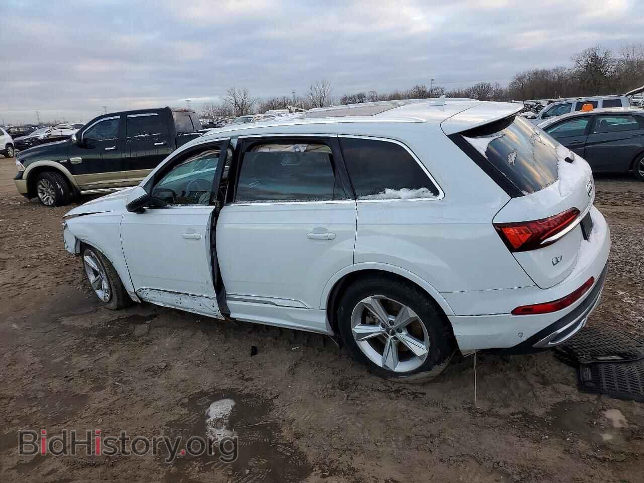 2020 AUDI Q7 - VIN: WA1LJAF73LD010484 - Фото 2