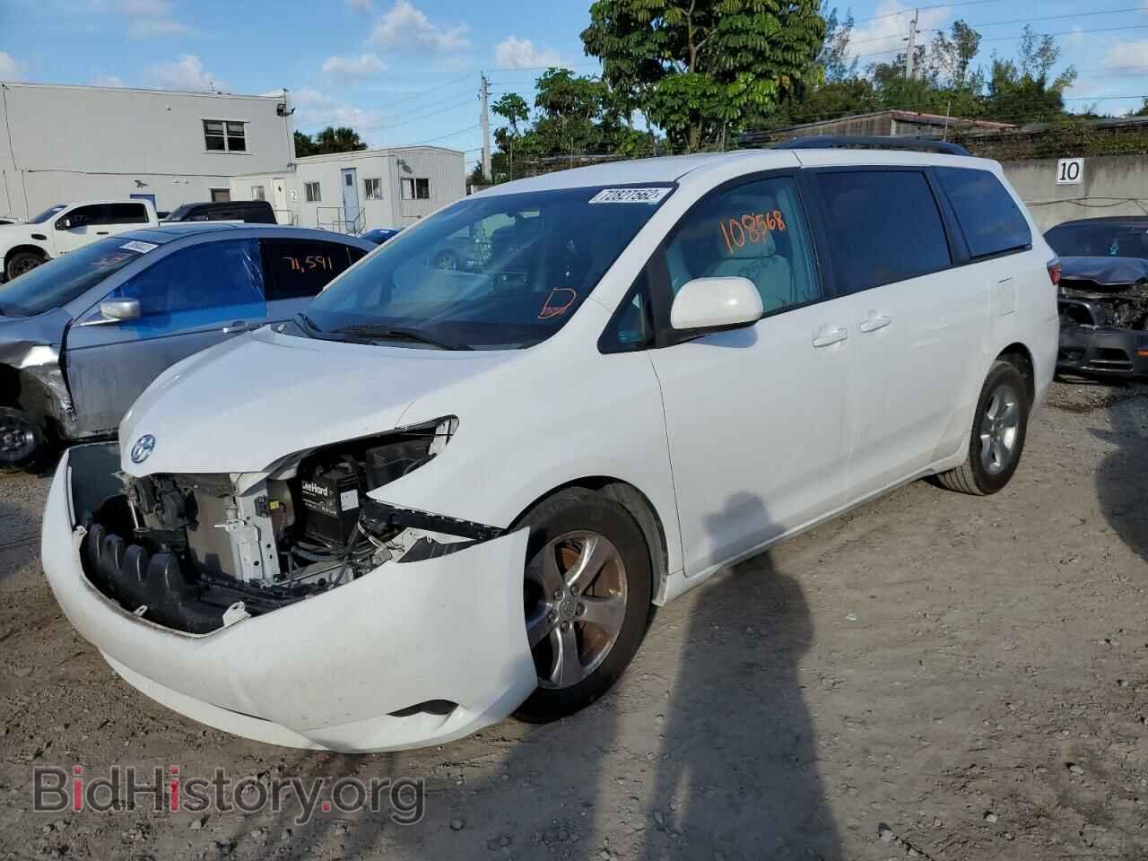 Photo 5TDKK3DC8GS723983 - TOYOTA SIENNA 2016