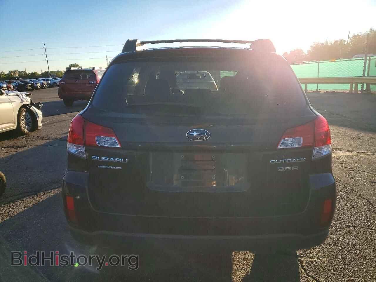 2010 Subaru OUTBACK (VIN 4S4BRDKC8A2370658) — фото 6 из 14
