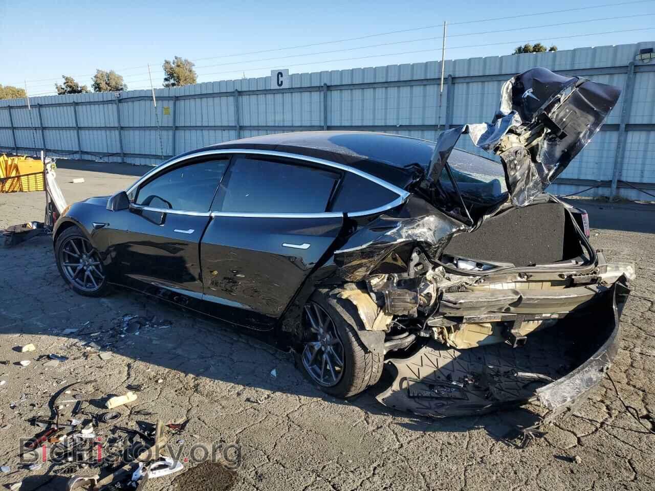 2018 TESLA MODEL 3 - VIN: 5YJ3E1EA9JF156417 - Photo 2