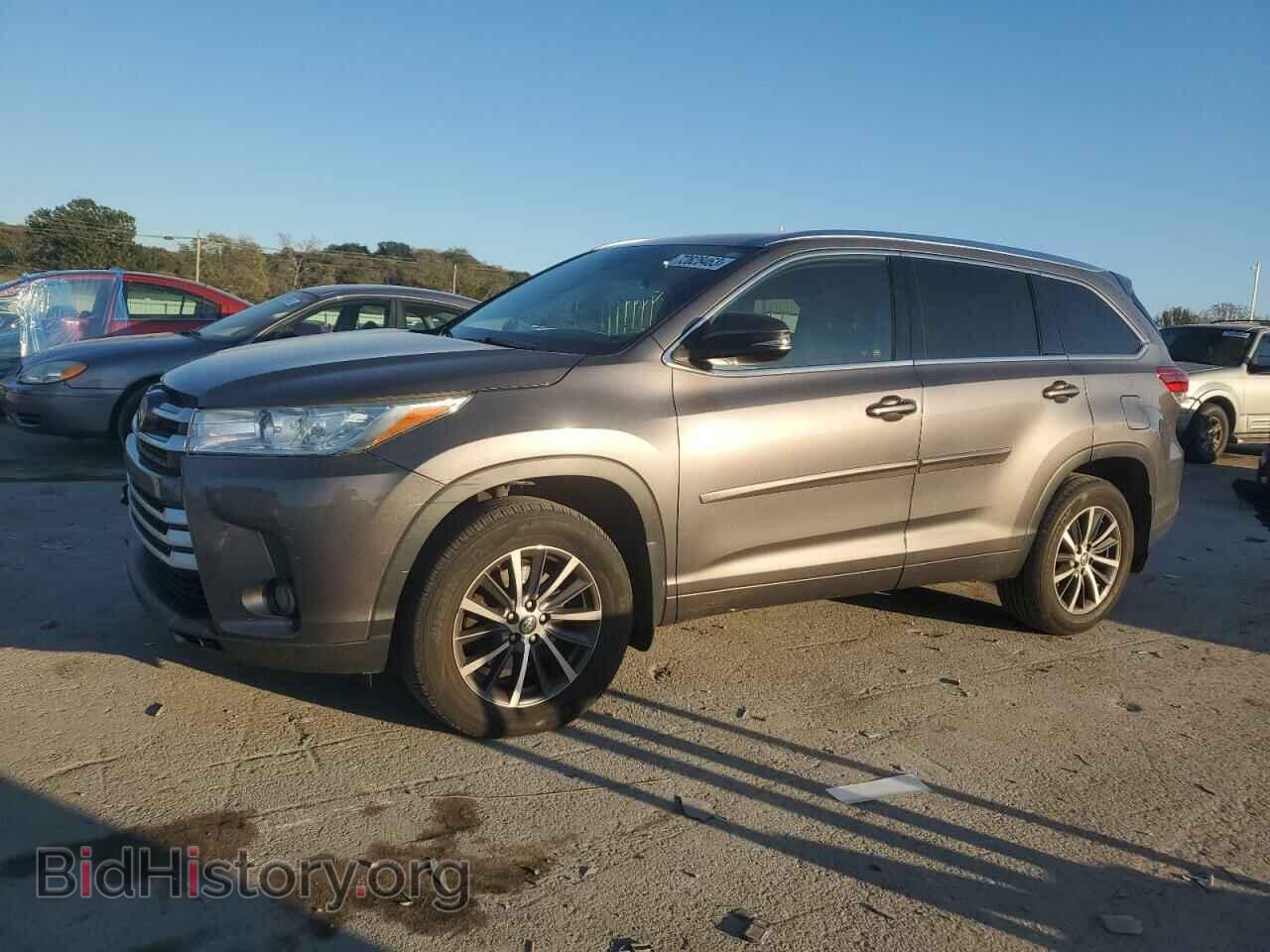 Фотография 5TDJZRFH9HS464263 - TOYOTA HIGHLANDER 2017
