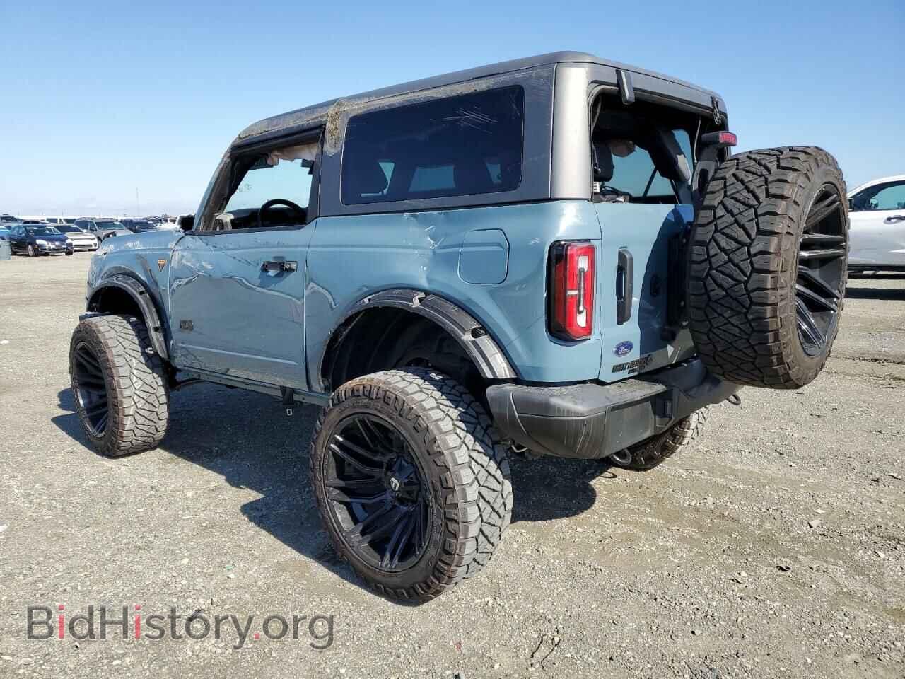2022 FORD BRONCO - VIN: 1FMDE5CH1NLB02703 - Фото 2