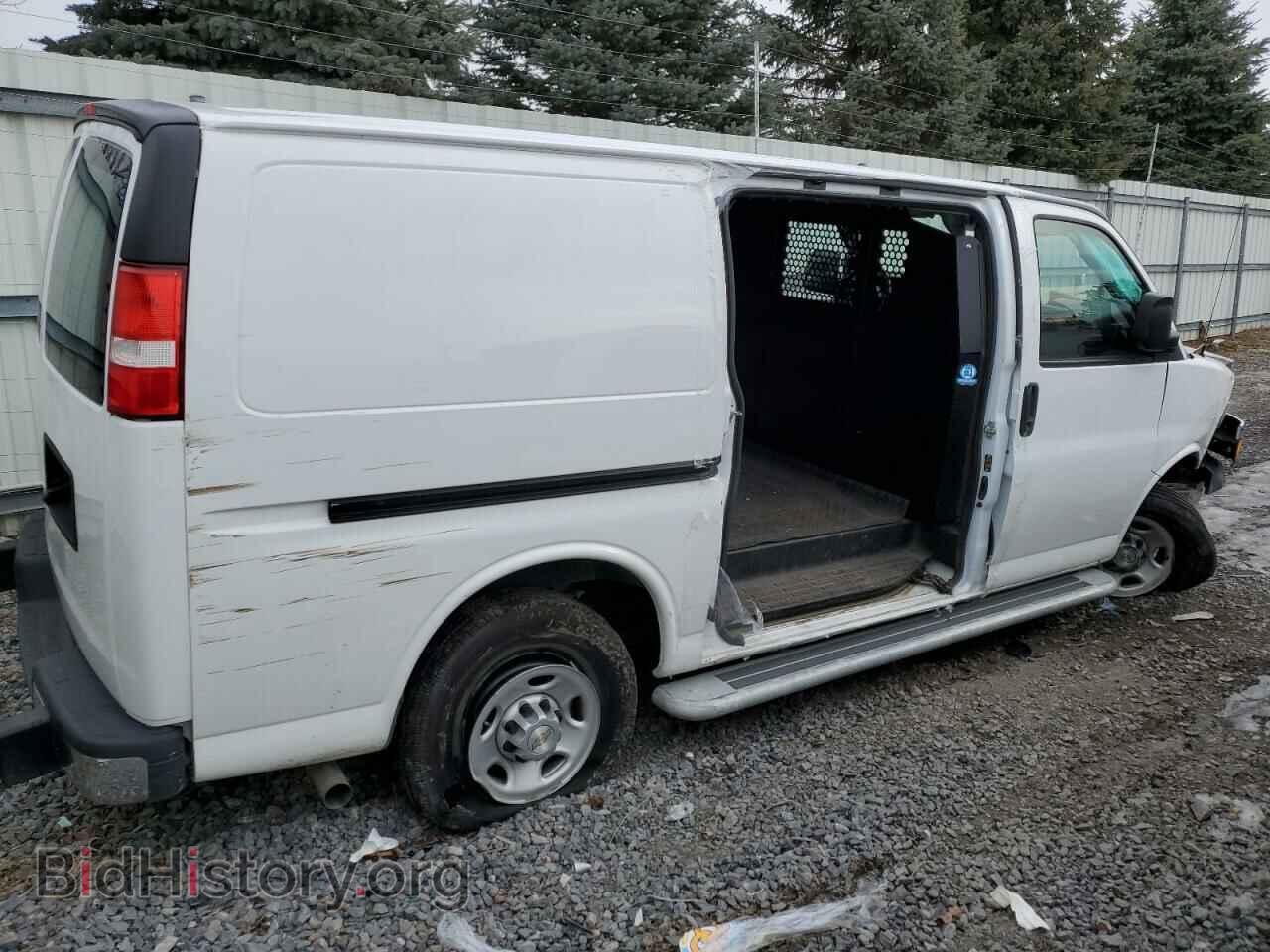 2021 CHEVROLET EXPRESS - VIN: 1GCWGAFP6M1268552 - Фото 3