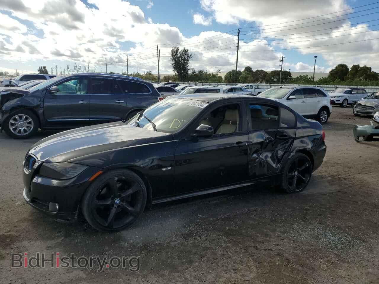 Photo WBAPH7C5XBE460518 - BMW 3 SERIES 2011