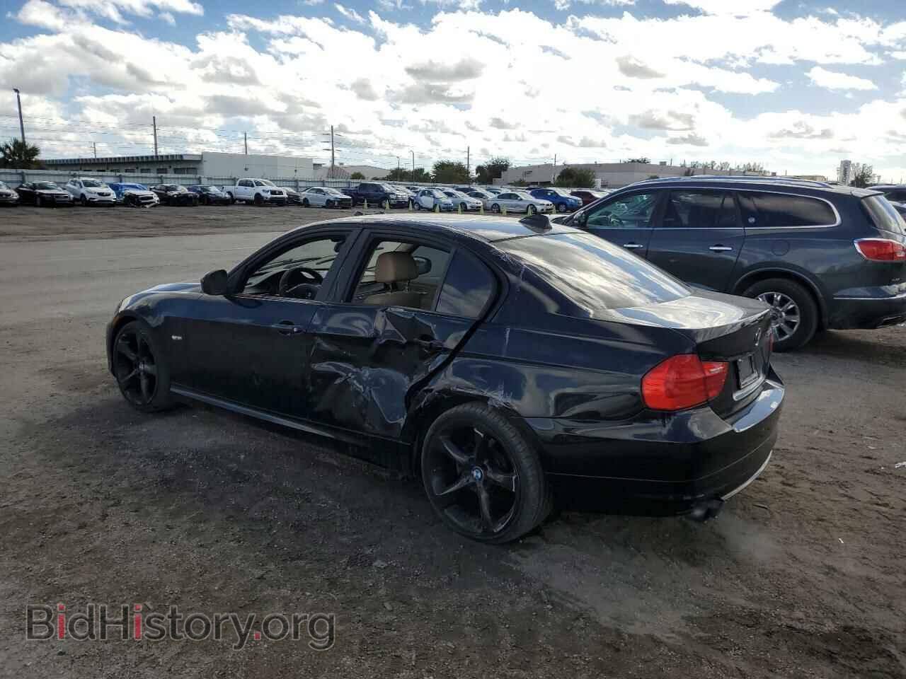 2011 BMW 3 SERIES - VIN: WBAPH7C5XBE460518 - Фото 2