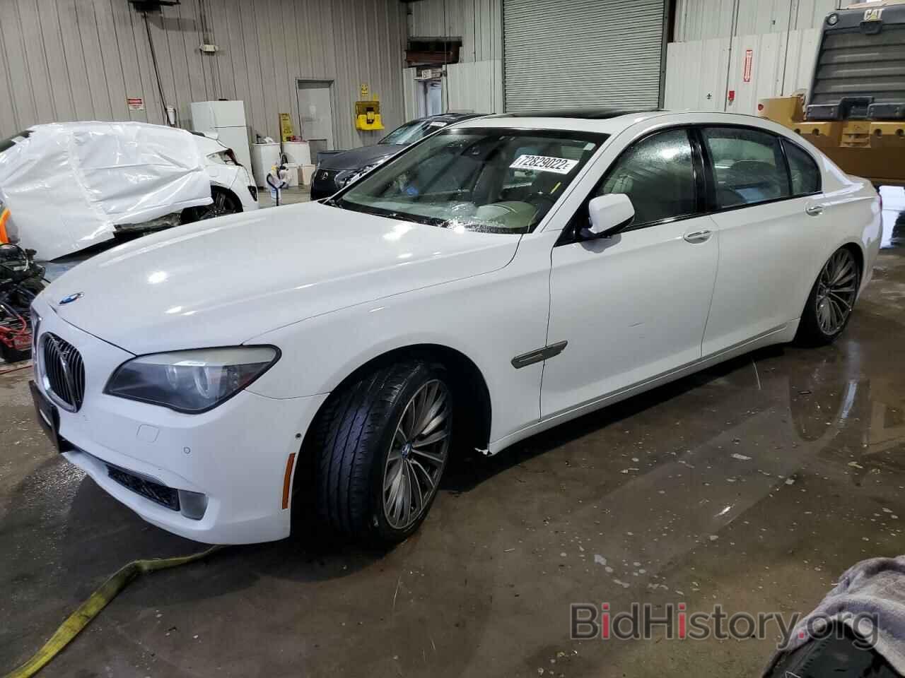 Photo WBAKB83559CY57089 - BMW 7 SERIES 2009