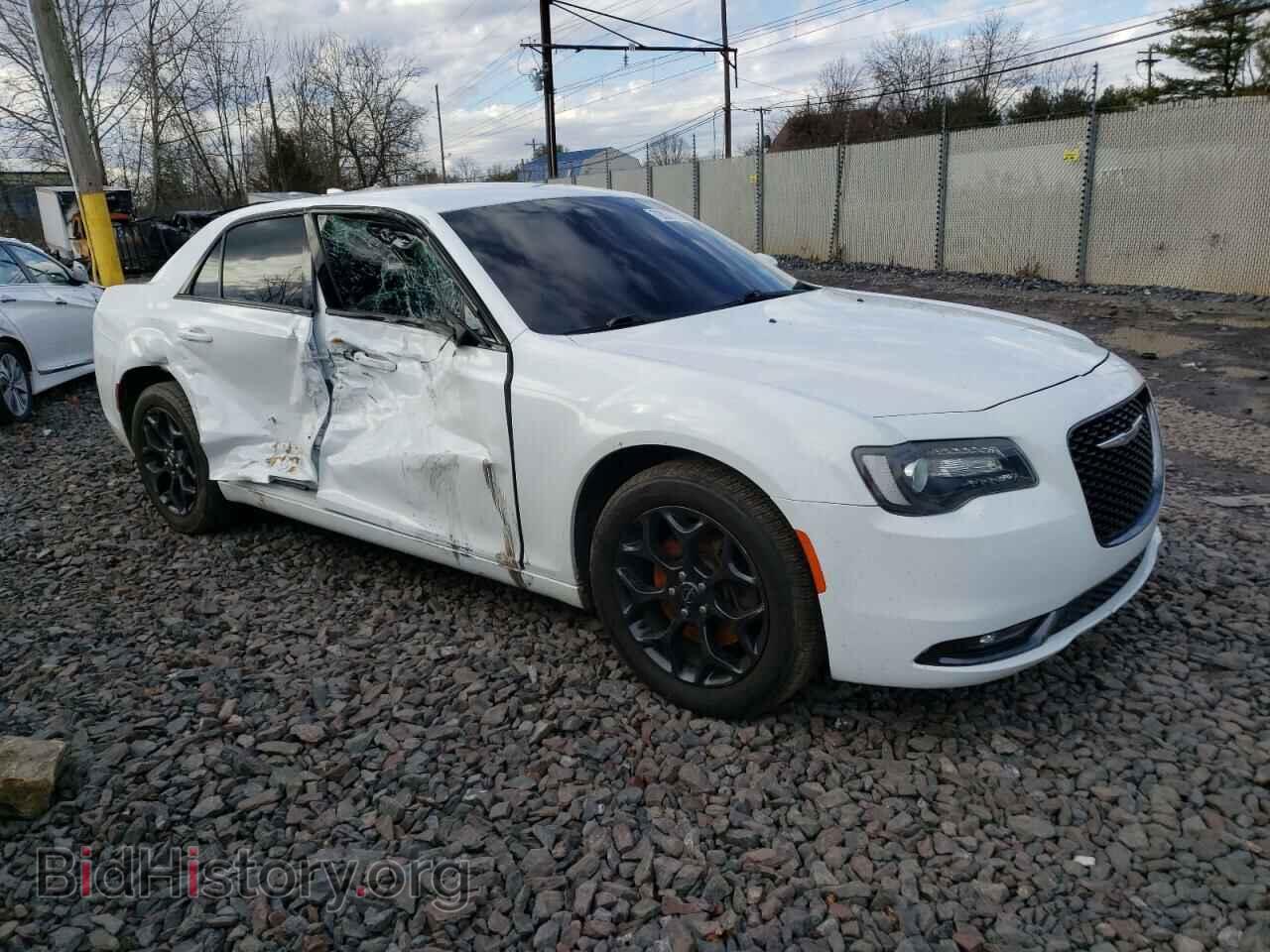 2019 CHRYSLER 300 - VIN: 2C3CCAGG1KH610697 - Фото 4
