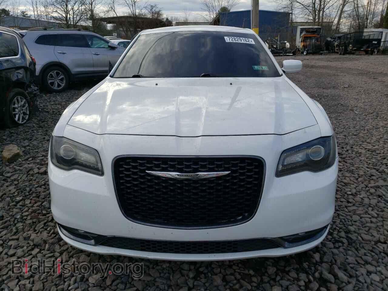 2019 CHRYSLER 300 - VIN: 2C3CCAGG1KH610697 - Фото 5