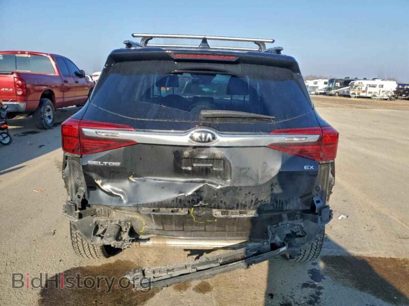 2021 Kia SELTOS (VIN KNDERCAA4M7043158) — фото 6 из 14