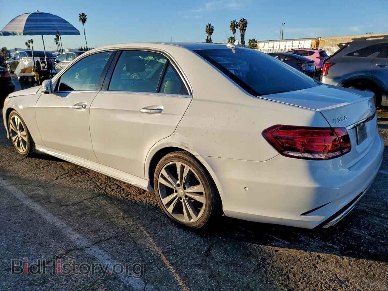 2014 MERCEDES-BENZ E-CLASS - VIN: WDDHF5KB4EA862352 - Фото 2