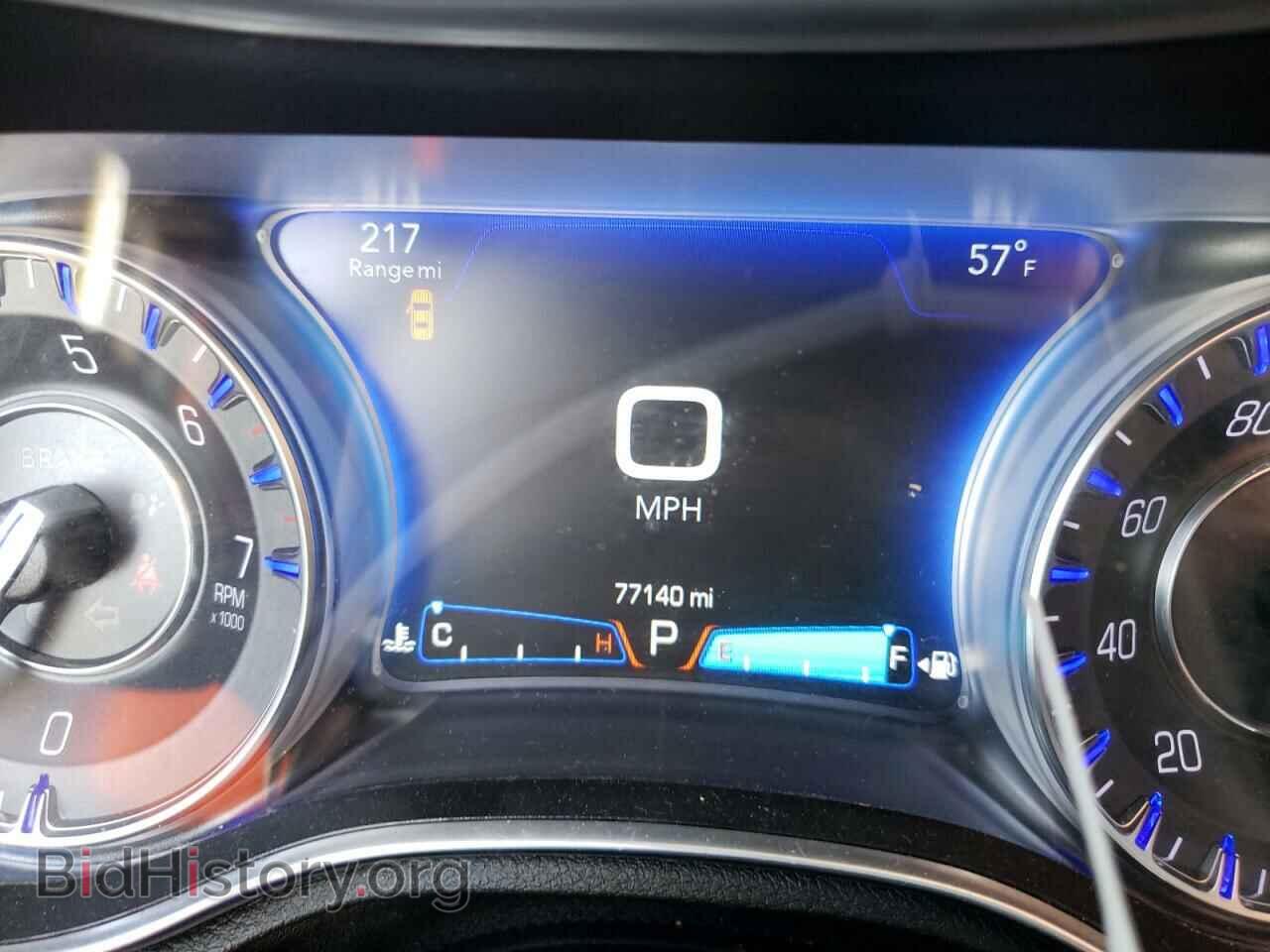 2016 CHRYSLER 300 - VIN: 2C3CCAKG7GH220489 - Фото 9