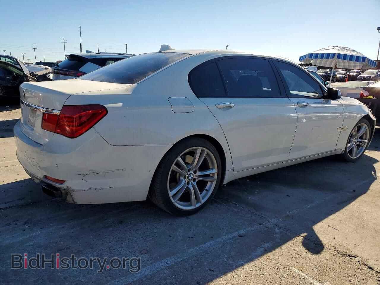 2012 BMW 7 SERIES - VIN: WBAKB4C51CC576827 - Фото 3
