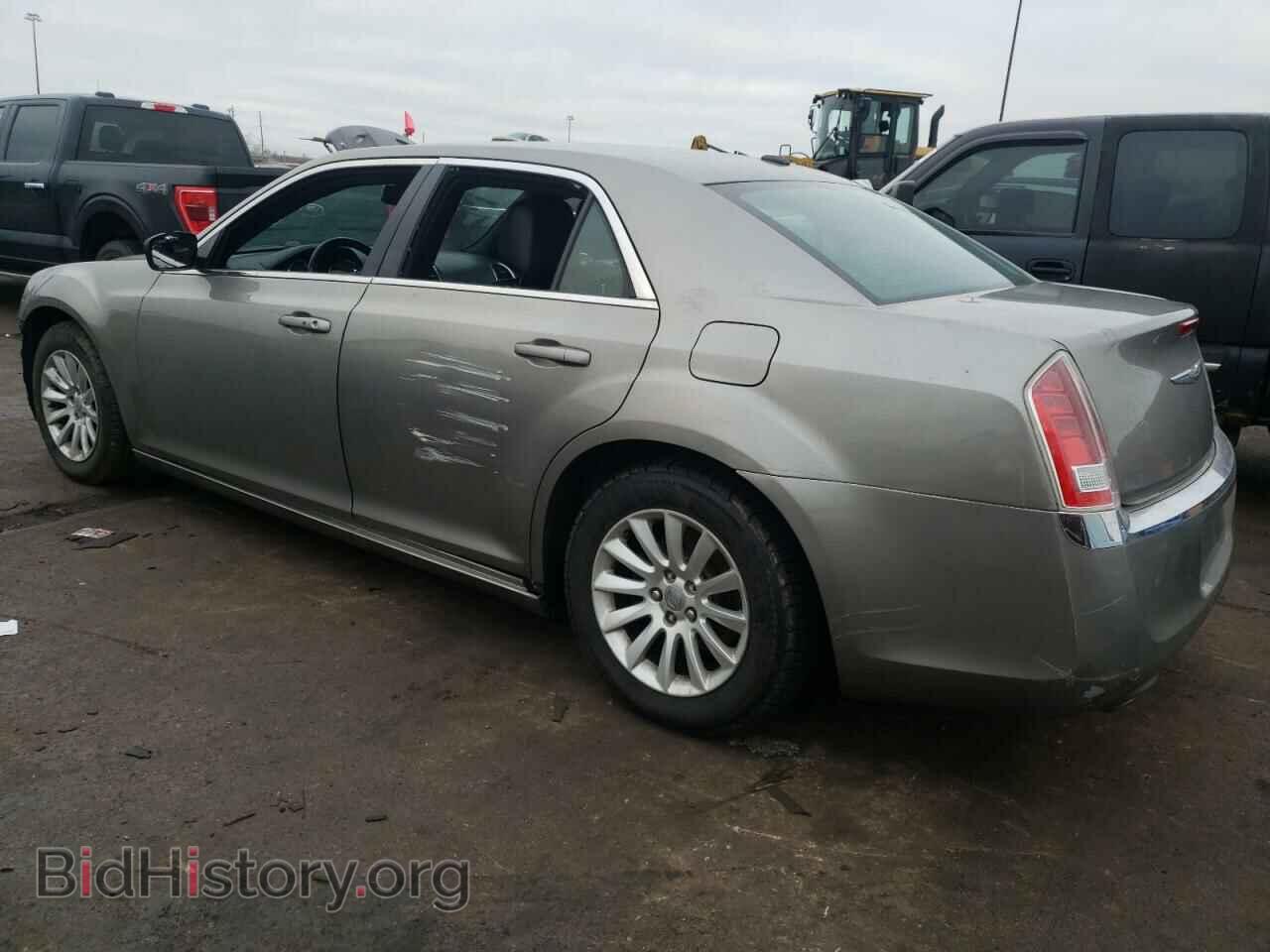 2014 CHRYSLER 300 - VIN: 2C3CCAAG9EH193729 - Фото 2