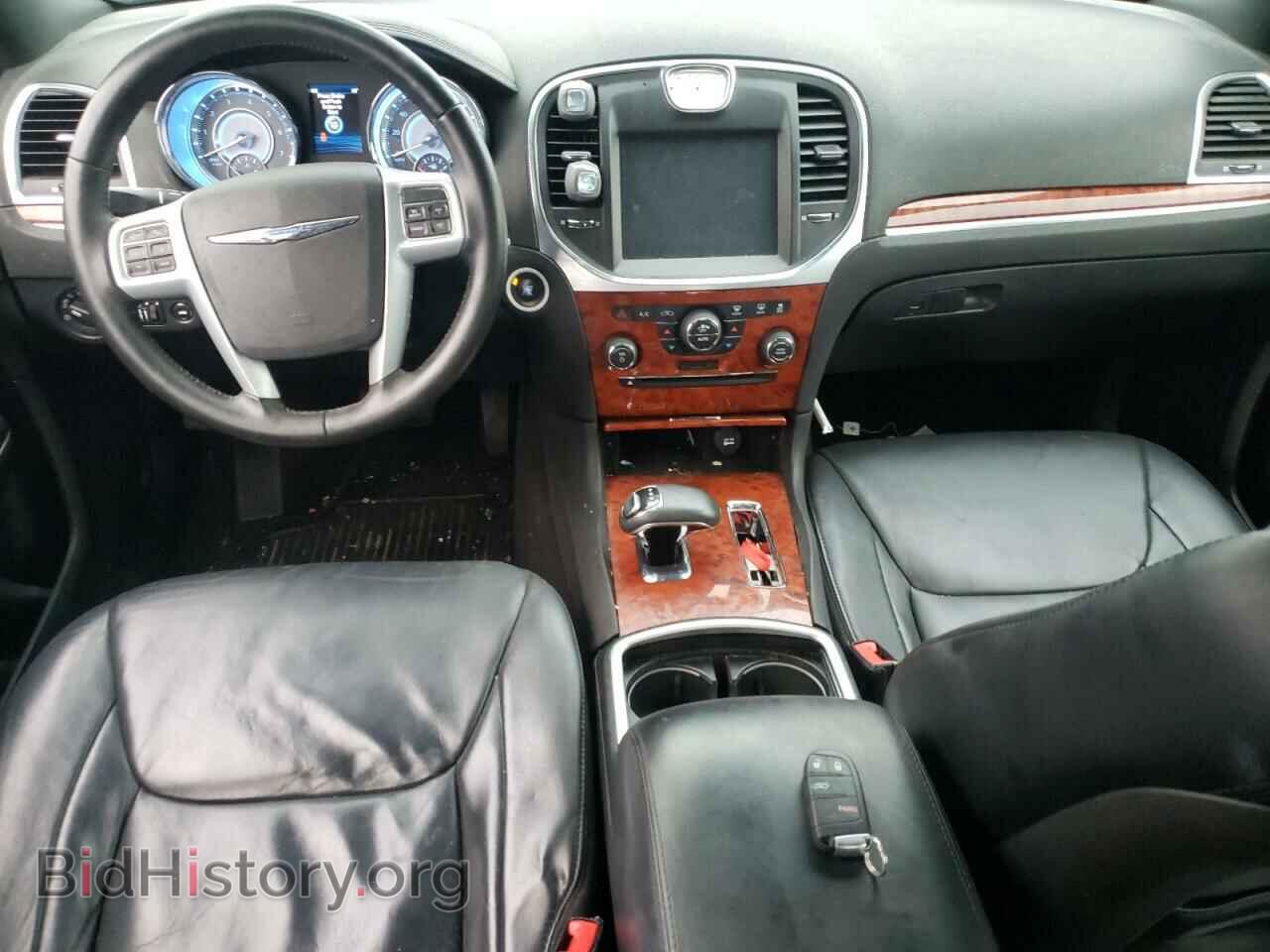 2014 CHRYSLER 300 - VIN: 2C3CCAAG9EH193729 - Фото 8