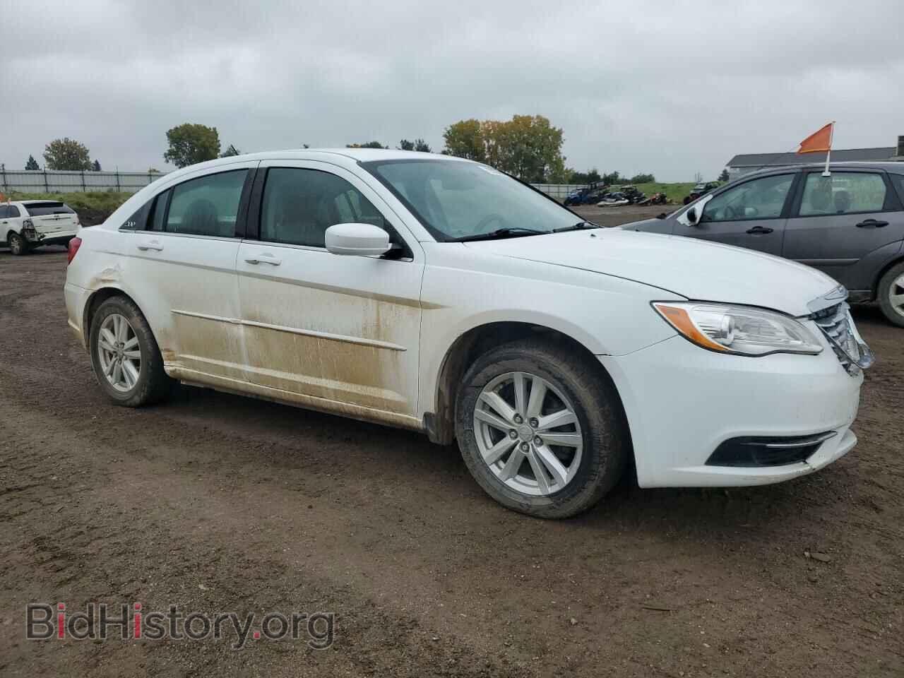 2013 CHRYSLER 200 - VIN: 1C3CCBAB1DN636164 - Фото 4
