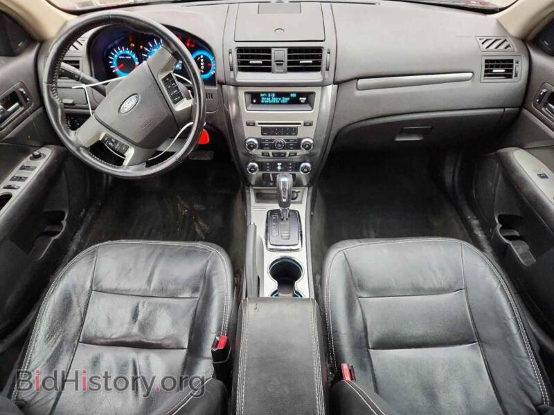 2011 Ford FUSION (VIN 3FAHP0JA7BR132574) — фото 8 из 15