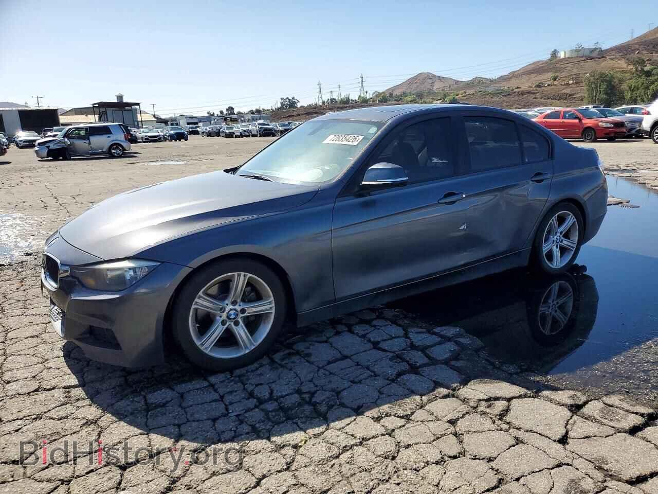 Photo WBA3A5C56CF345630 - BMW 3 SERIES 2012