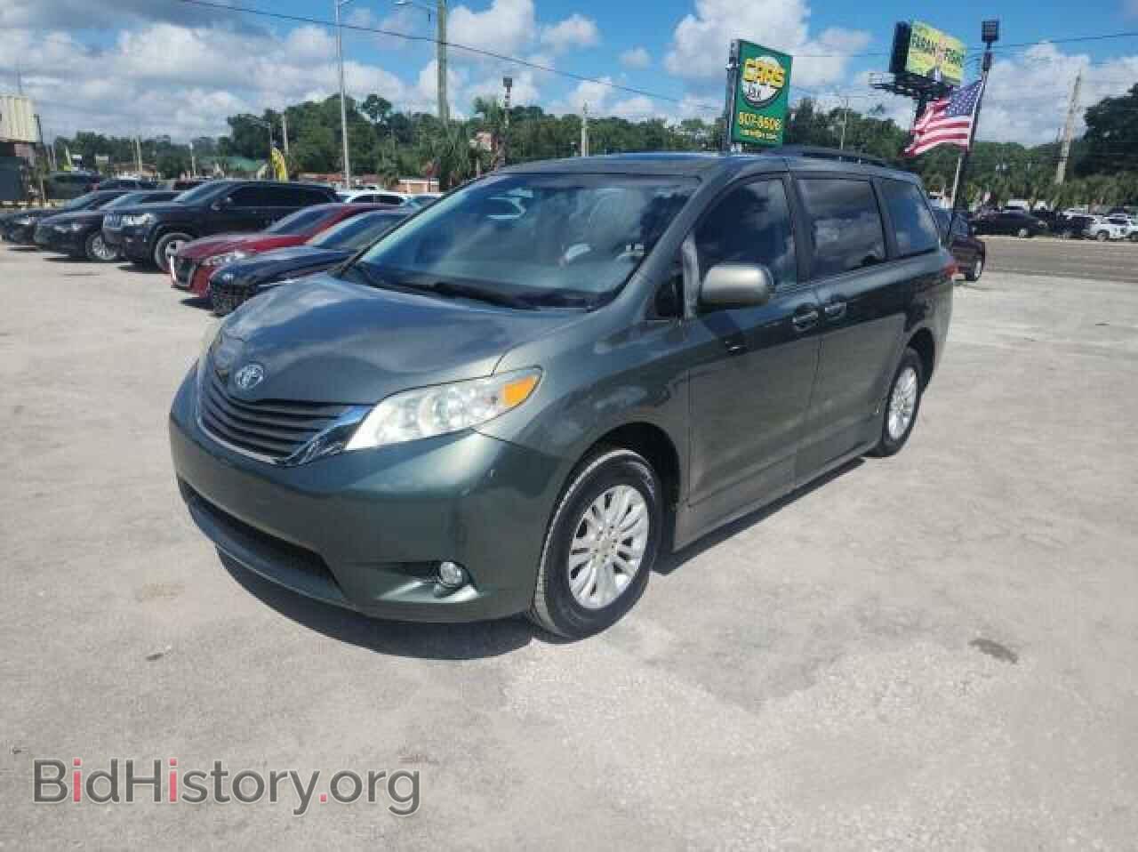 2011 TOYOTA All Models - VIN: 5TDYK3DC4BS132889 - Фото 2