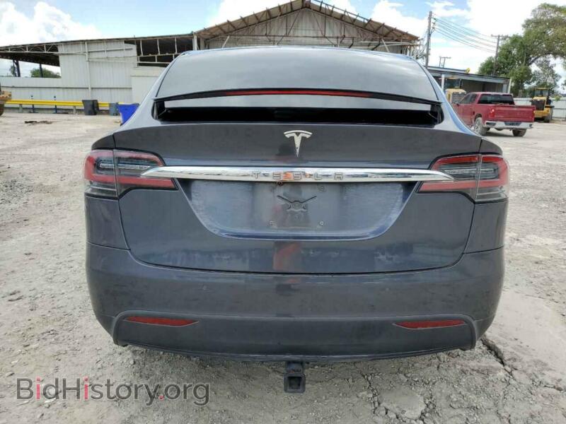 2017 Tesla MODEL X (VIN 5YJXCBE21HF049555) — photo 6 of 12