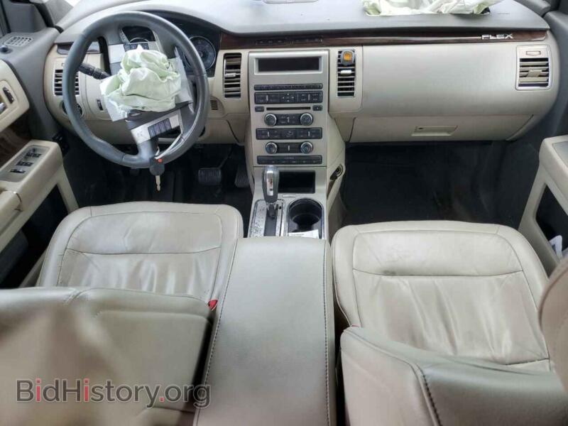 2011 Ford FLEX (VIN 2FMGK5CC5BBD26482) — photo 8 of 13