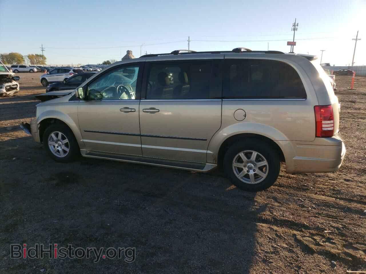 2010 CHRYSLER MINIVAN - VIN: 2A4RR5D16AR260689 - Фото 2