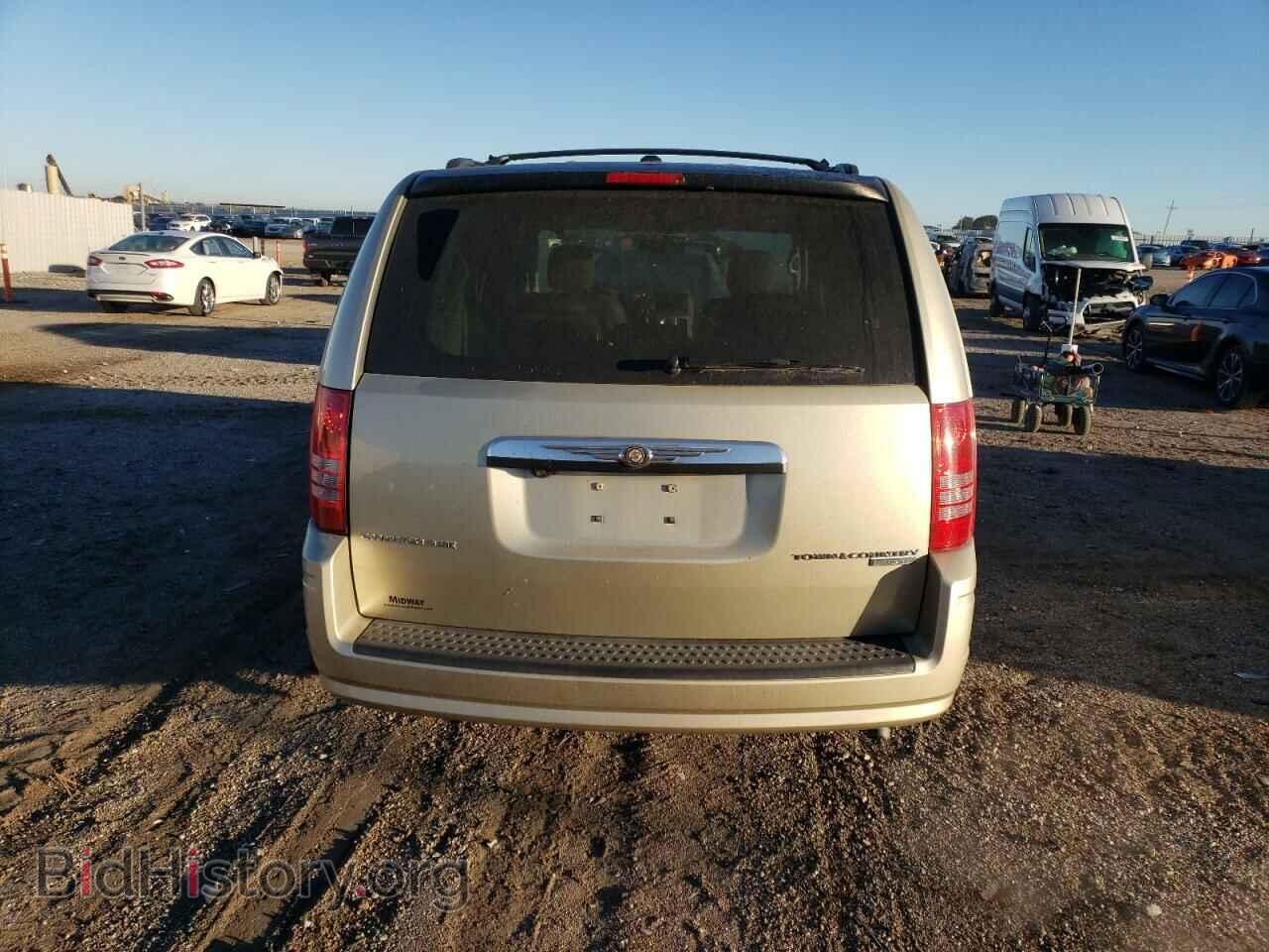 2010 CHRYSLER MINIVAN - VIN: 2A4RR5D16AR260689 - Фото 6