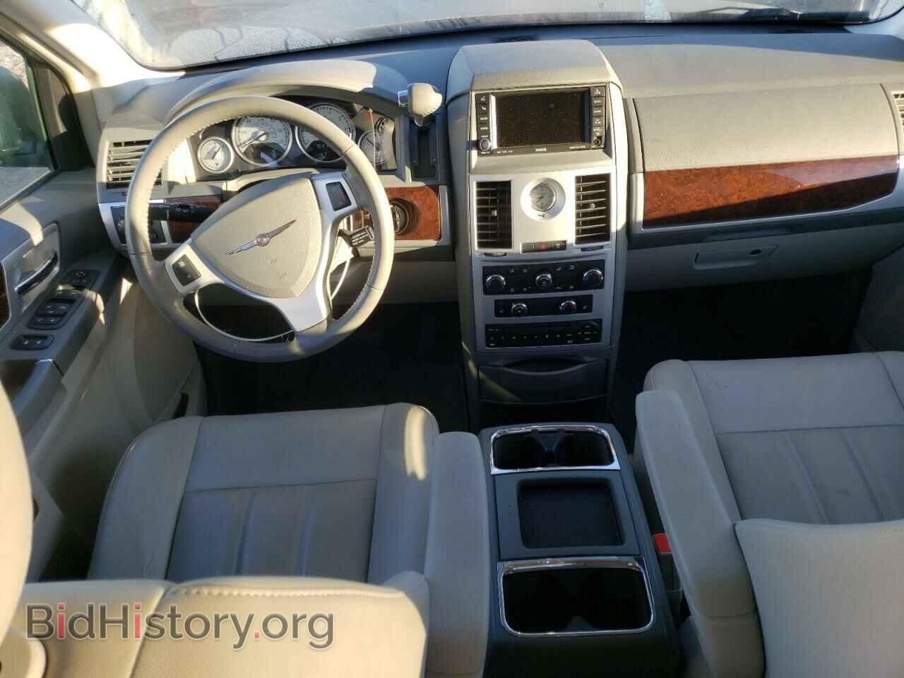 2010 CHRYSLER MINIVAN - VIN: 2A4RR5D16AR260689 - Фото 8