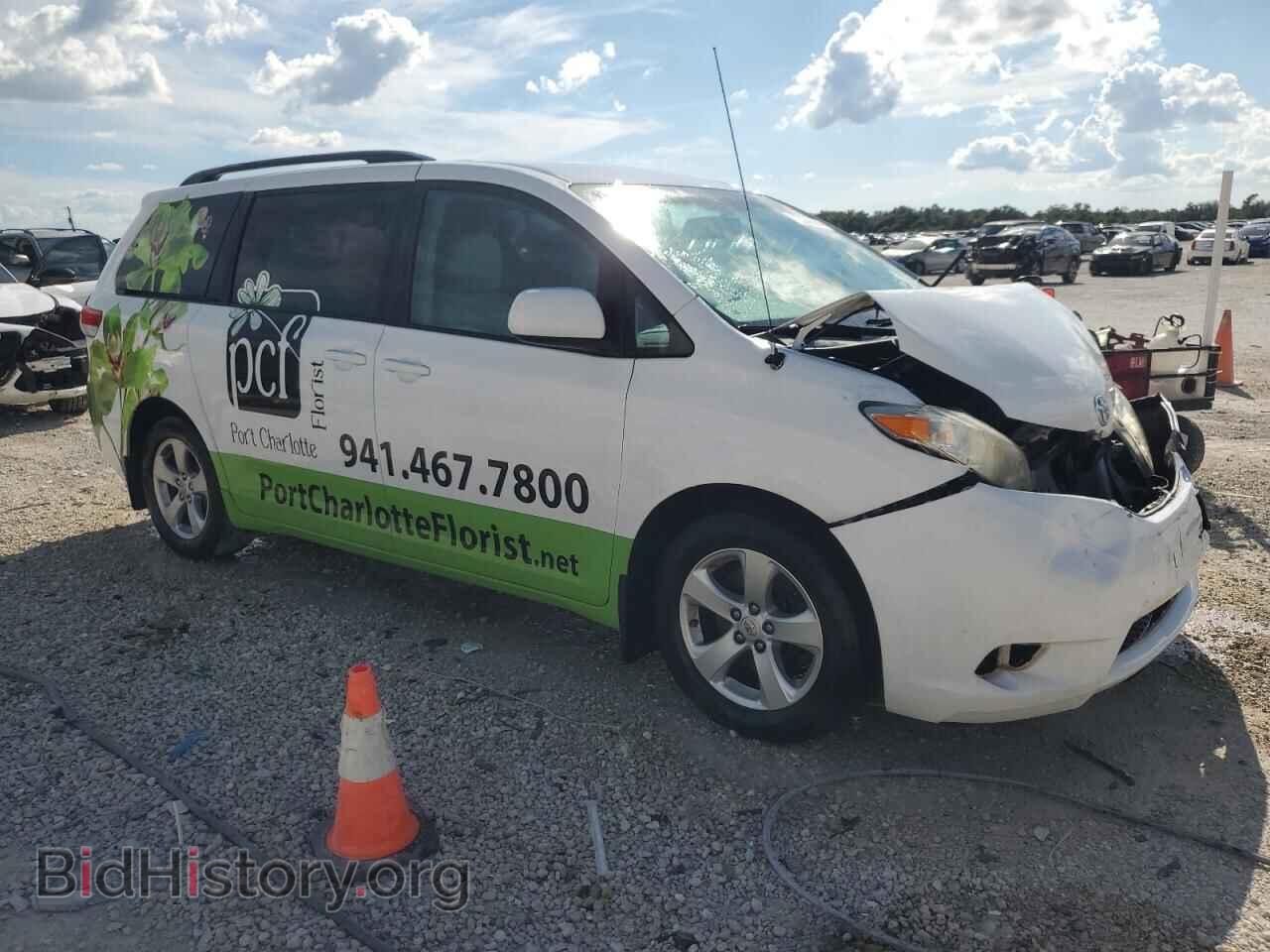 2014 TOYOTA All Models - VIN: 5TDKK3DC5ES424111 - Фото 4