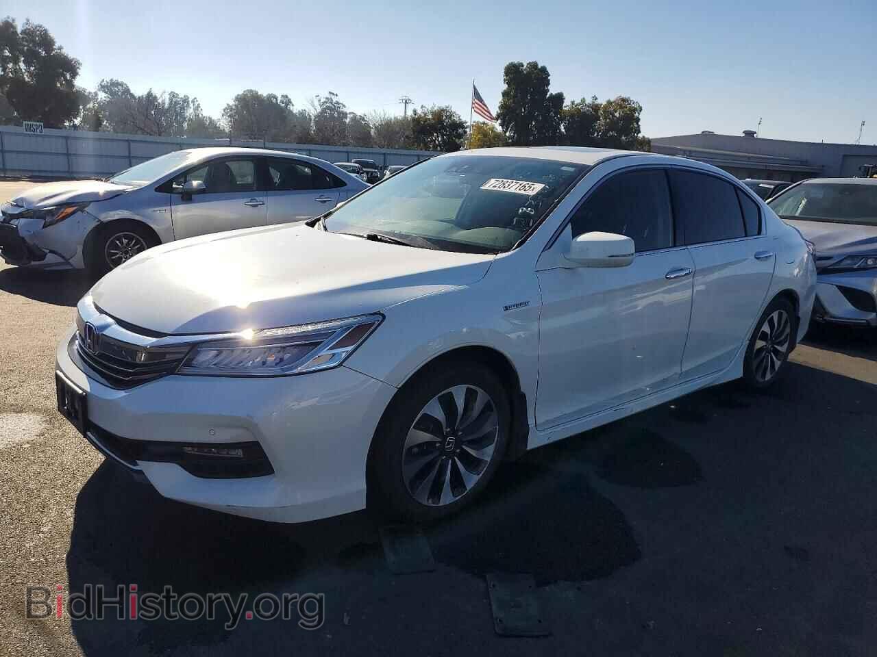 Фотография JHMCR6F78HC001769 - HONDA ACCORD 2017