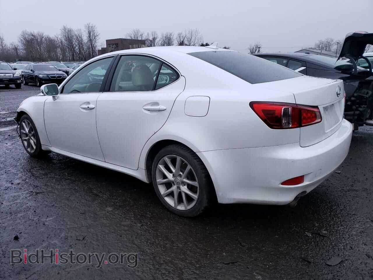 2011 LEXUS IS - VIN: JTHCF5C28B5049540 - Photo 2