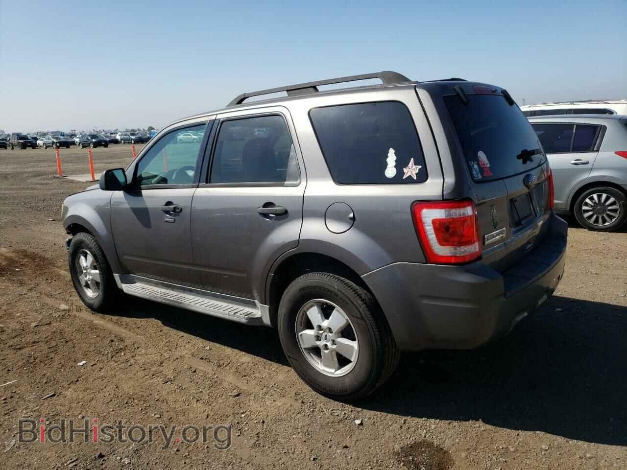 2010 FORD ESCAPE - VIN: 1FMCU0D73AKA93932 - Фото 2