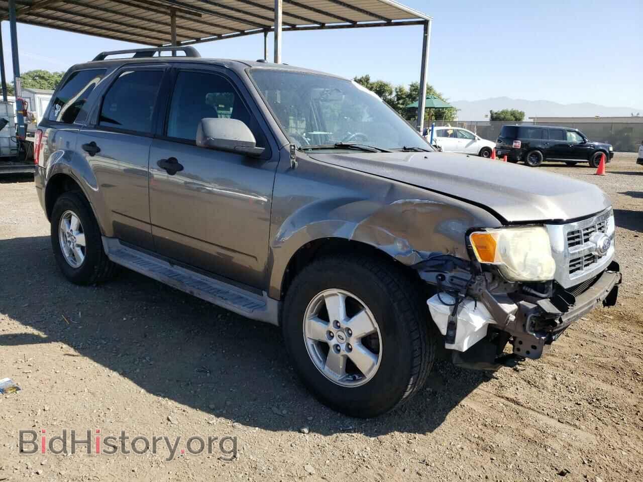 2010 FORD ESCAPE - VIN: 1FMCU0D73AKA93932 - Фото 4