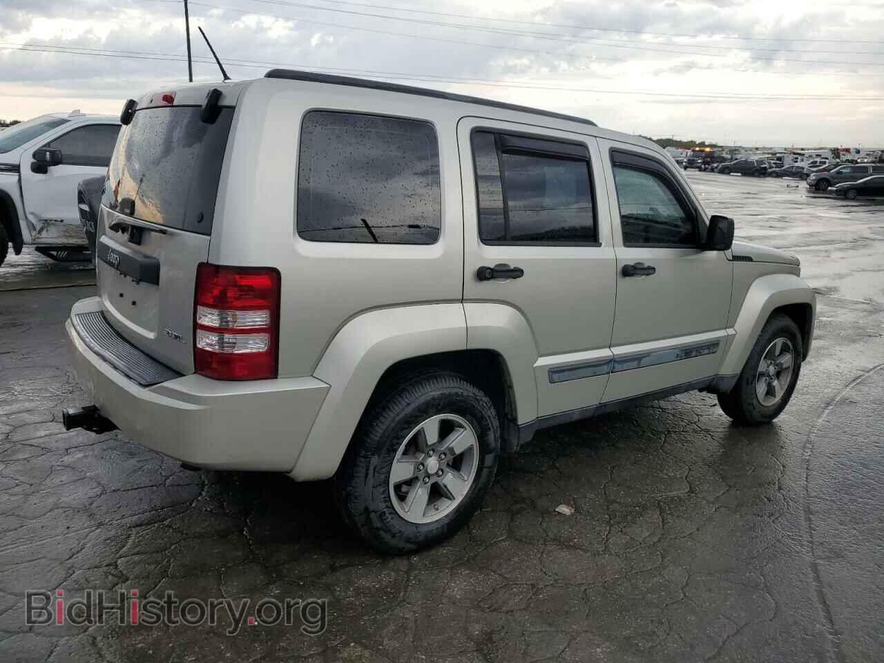 2008 JEEP LIBERTY - VIN: 1J8GP28K68W232938 - Фото 3