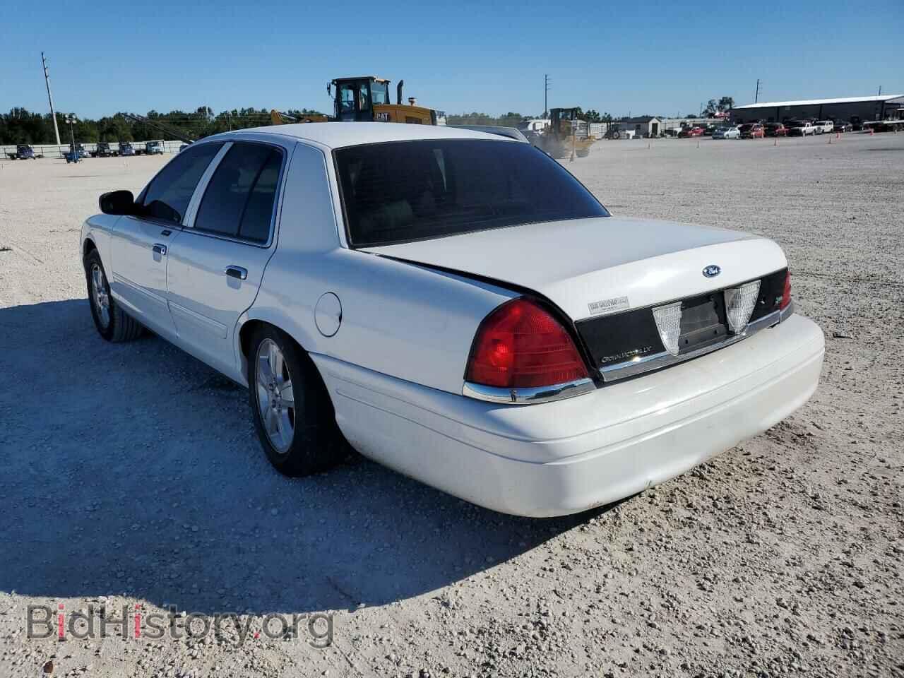 2011 FORD CROWN VIC - VIN: 2FABP7EV1BX183999 - Фото 2