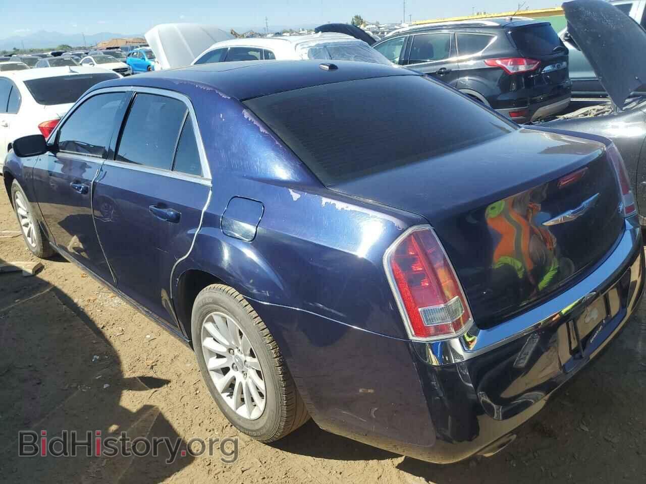 2013 CHRYSLER 300 - VIN: 2C3CCAAG2DH608999 - Фото 2
