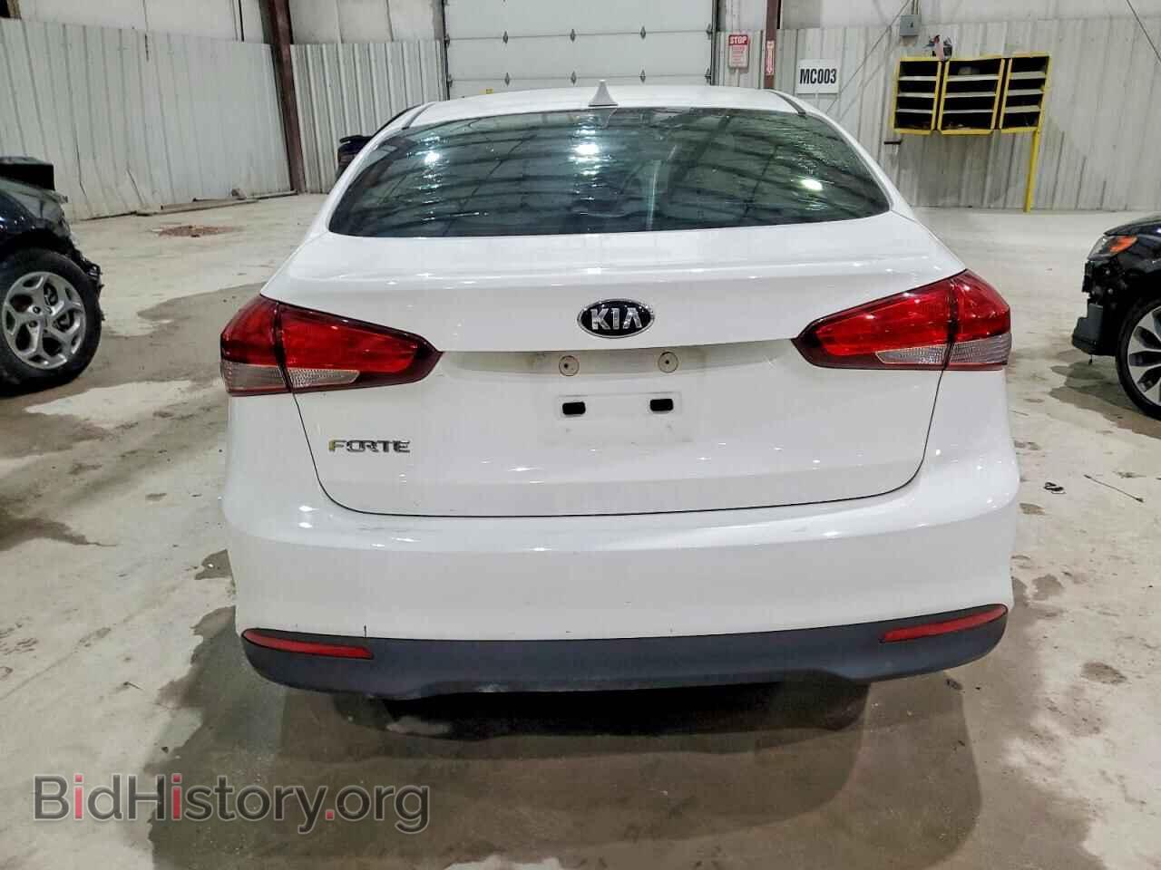 2017 KIA FORTE - VIN: 3KPFK4A75HE080406 - Фото 6